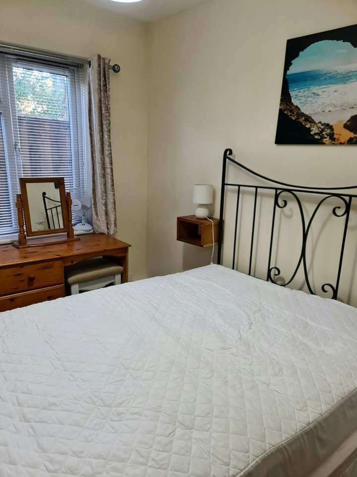 Poole 1 Bed Flat, Poole, BH14 To Rent Now for £980.00 p/m