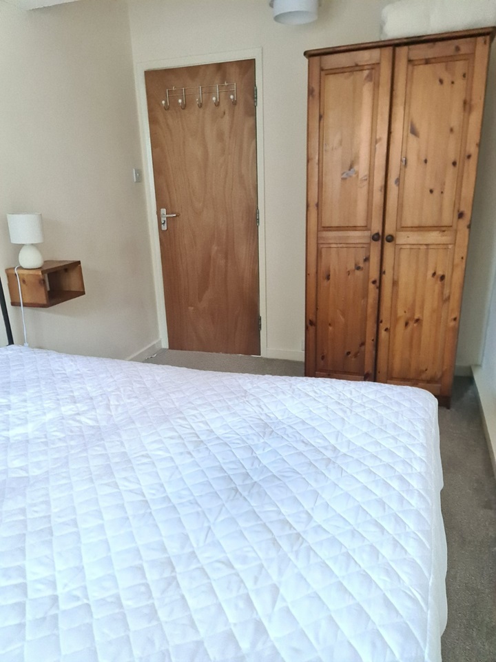 Poole 1 Bed Flat, Poole, BH14 To Rent Now for £980.00 p/m