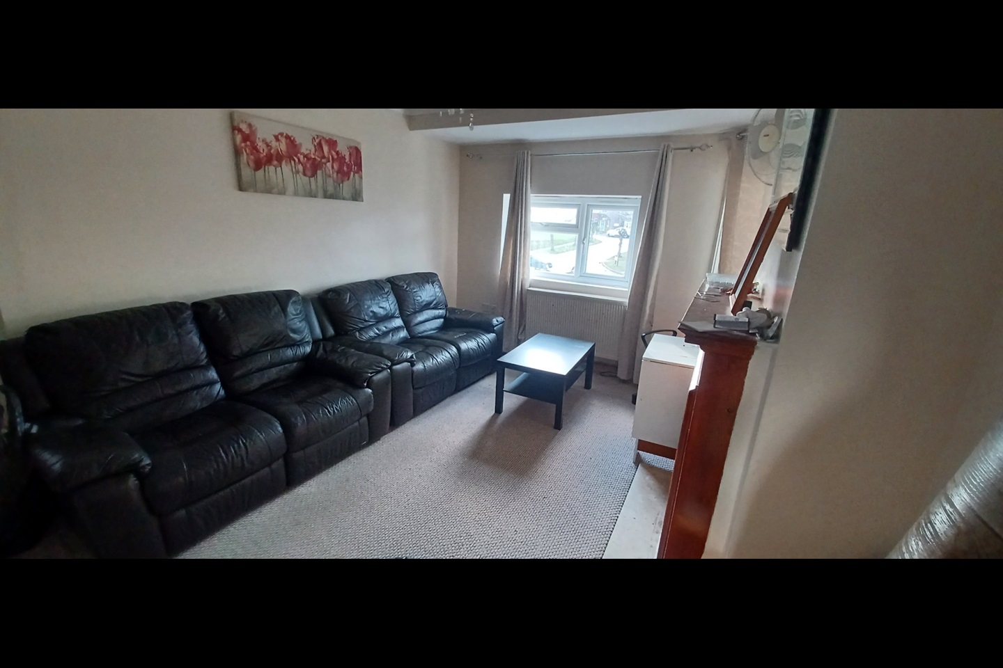 Warlingham 2 Bed Limpsfield Road, CR6 To Rent Now for £