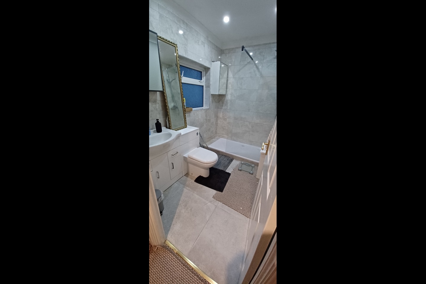 Warlingham 2 Bed Limpsfield Road, CR6 To Rent Now for £