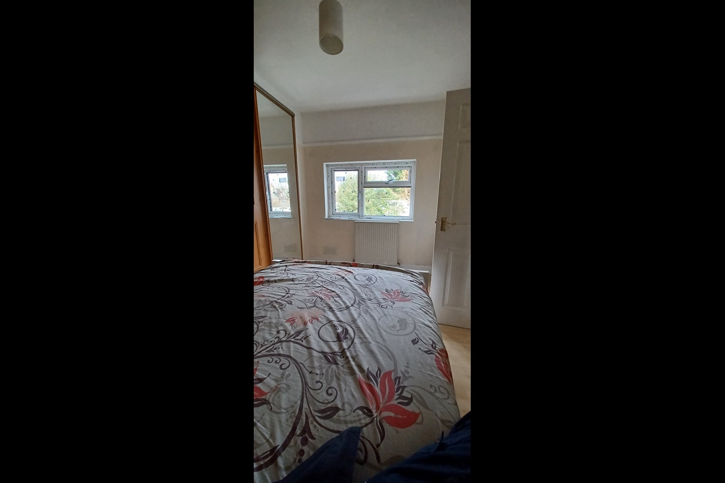 Warlingham 2 Bed Limpsfield Road, CR6 To Rent Now for £