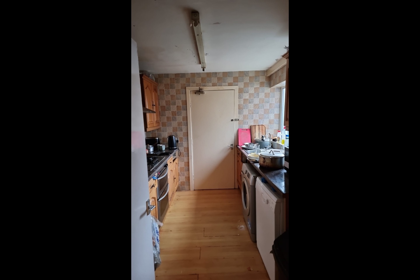 Oldham Room in a Shared House, Brompton Street, OL4 To Rent Now for