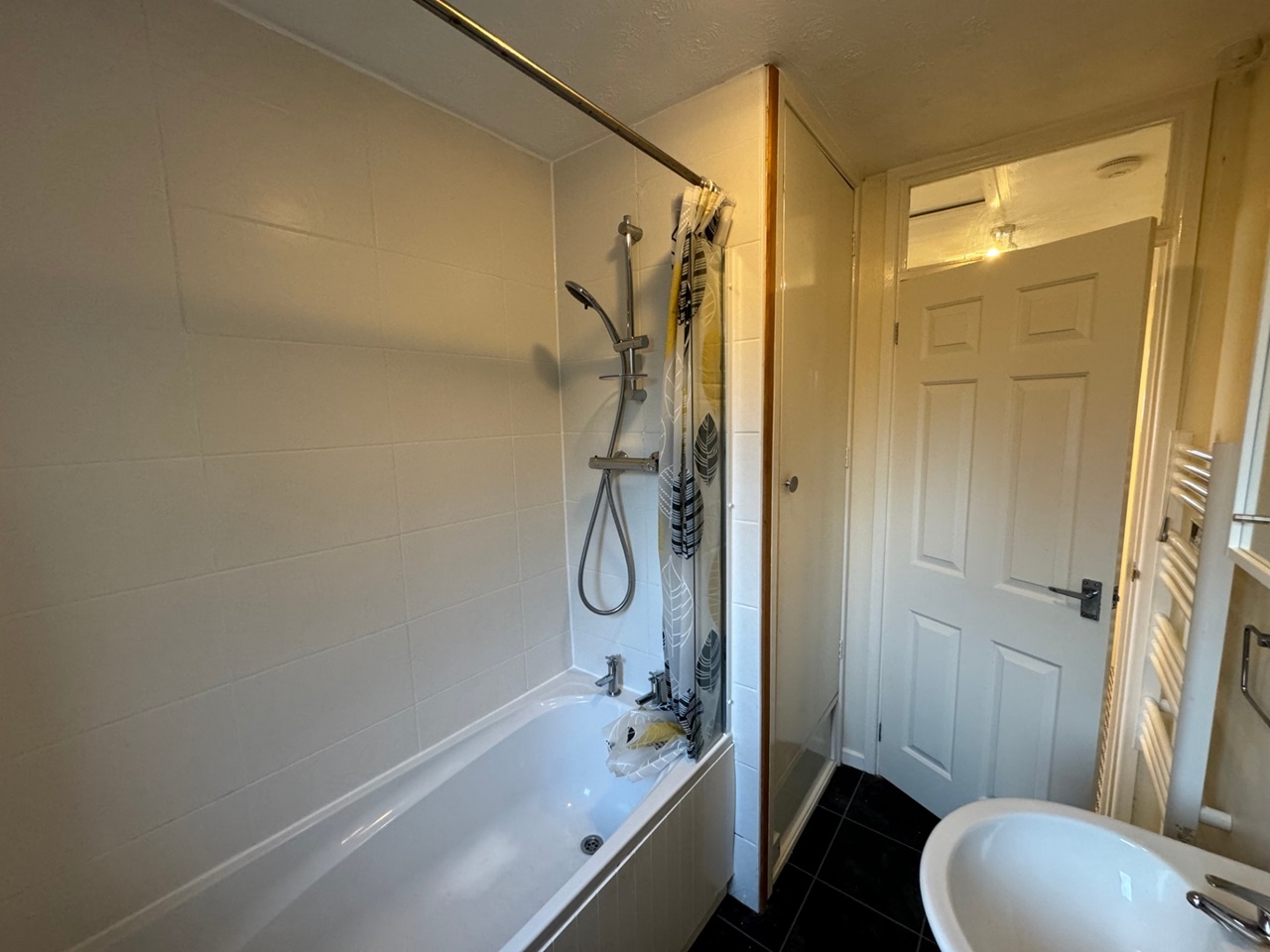 Bletchley, Milton Keynes 2 Bed Terraced House, Bosworth Close, MK3