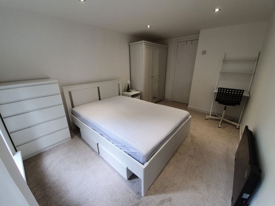 Glasgow 2 Bed Flat, Forbes Drive, G40 To Rent Now for £1,000.00 p/m