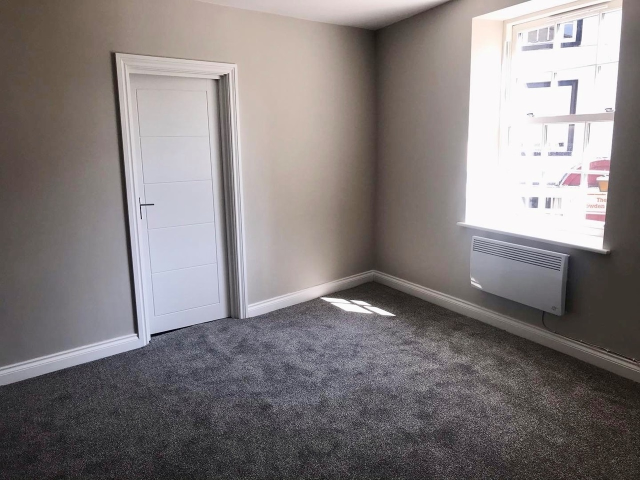 Howden, Goole 1 Bed Flat, Market Place, DN14 To Rent Now for £675.