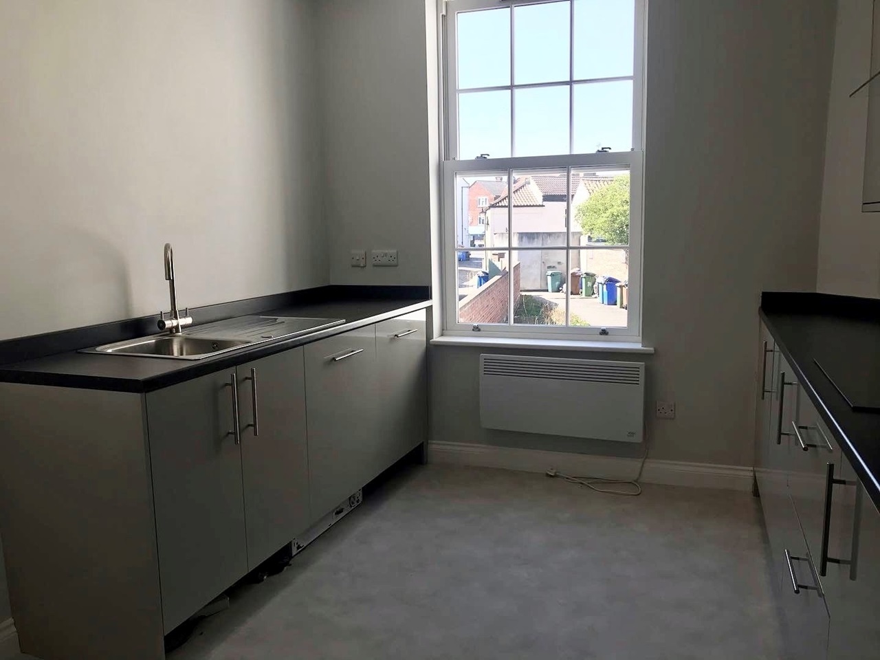 Howden, Goole 1 Bed Flat, Market Place, DN14 To Rent Now for £675.