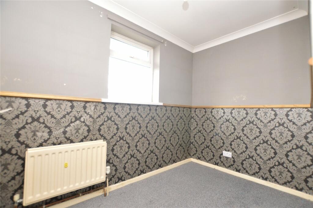 Rothwell, Leeds 3 Bed End Terrace, Northfield Place, LS26 To Rent