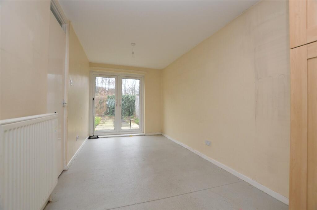 Rothwell, Leeds 3 Bed End Terrace, Northfield Place, LS26 To Rent