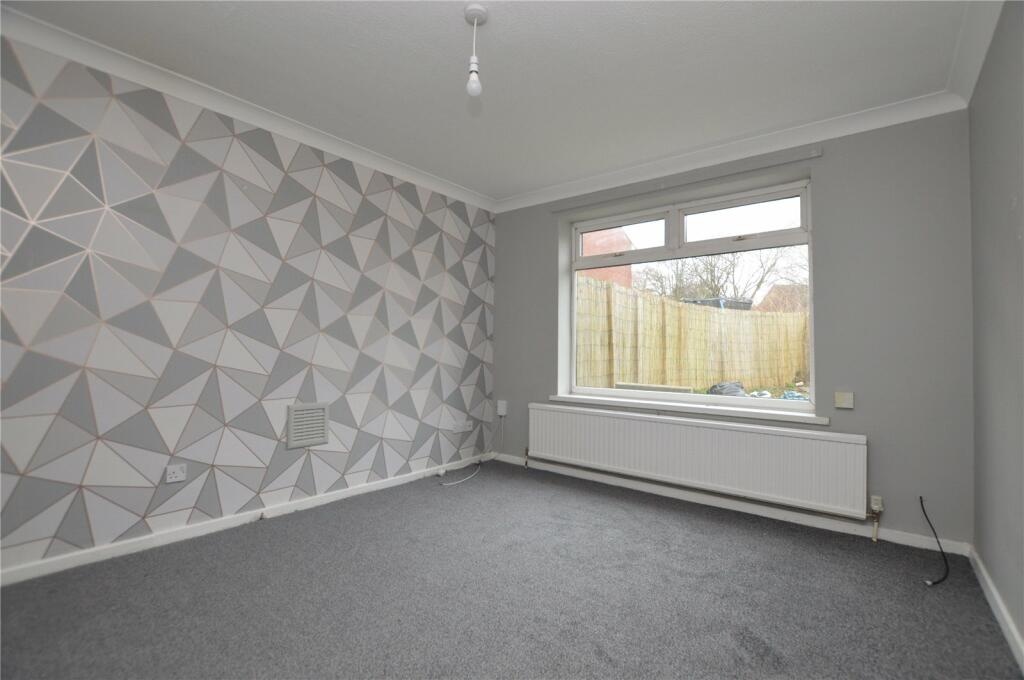 Rothwell, Leeds 3 Bed End Terrace, Northfield Place, LS26 To Rent