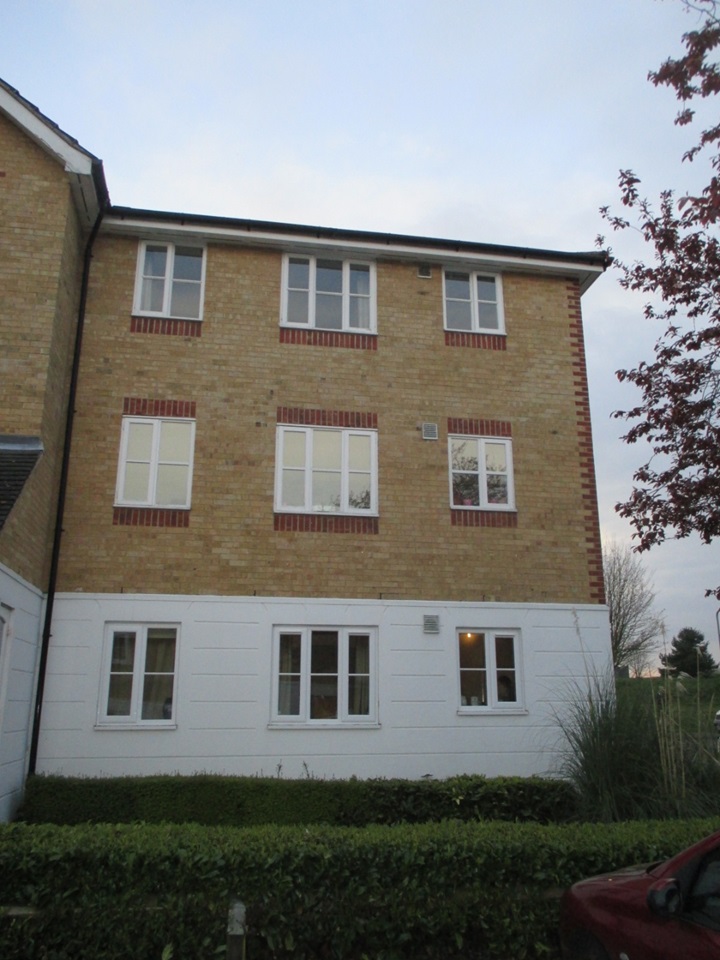 Sutton Studio Flat, Chipstead Close, SM2 To Rent Now for £1,050.00 p/m