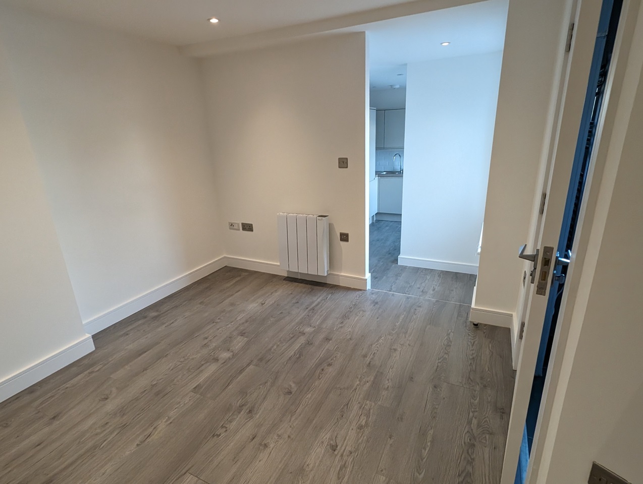 London Studio Flat, Leytonstone Road, E15 To Rent Now for £1,150.00 p/m
