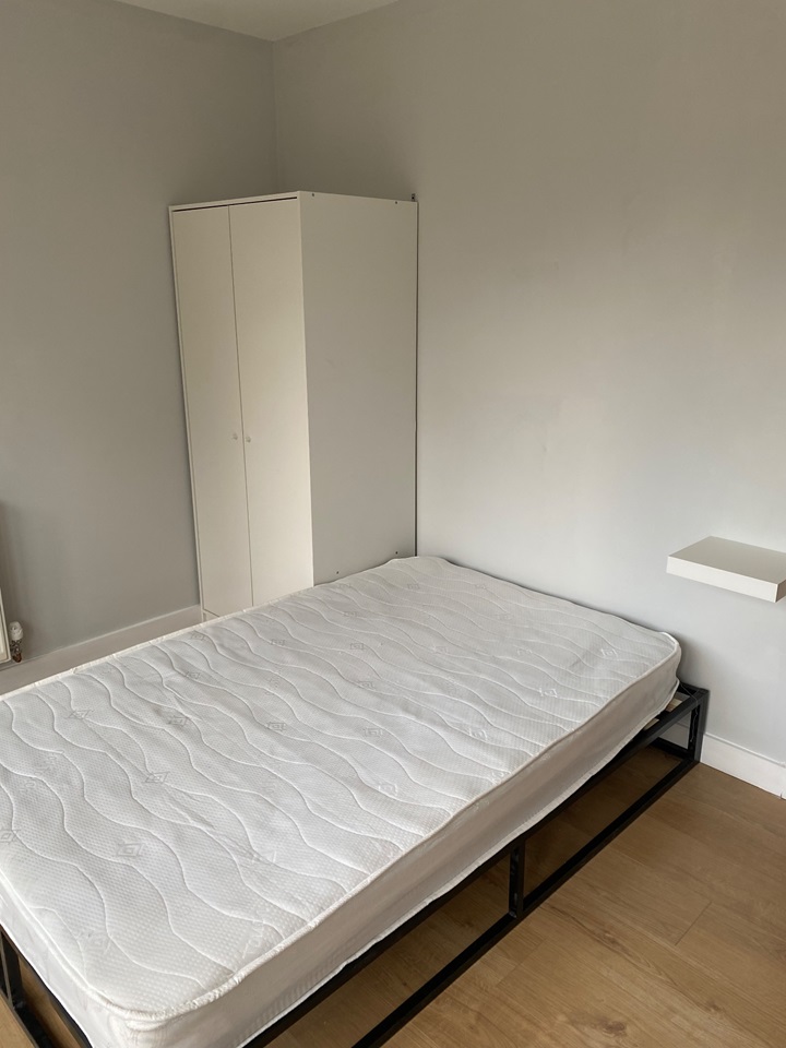 Bath 4 Bed SemiDetached House, Roundhill Grove, BA2 To Rent Now