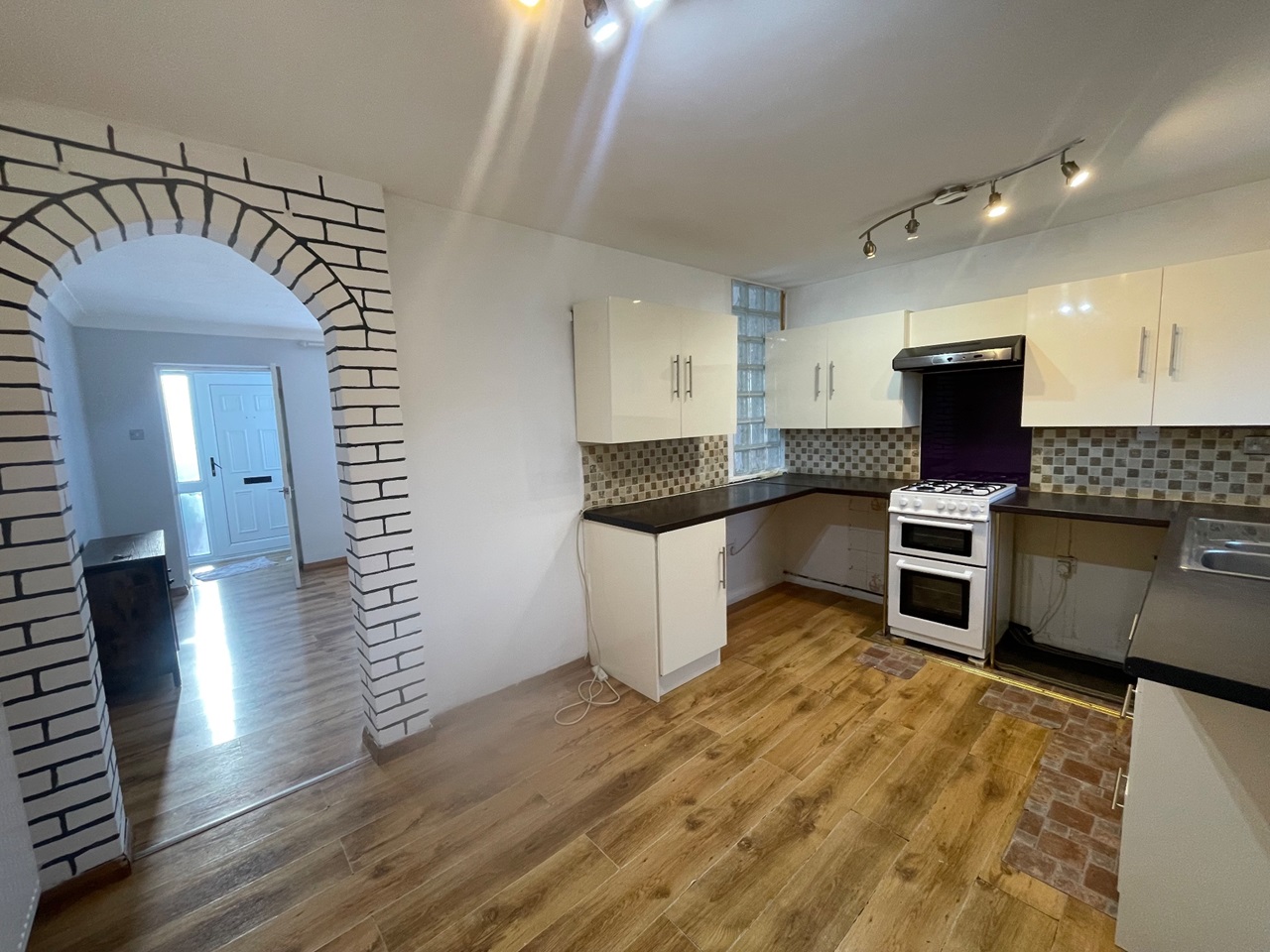 Moulton, Northampton 2 Bed Terraced House, Boughton Lane, NN3 To