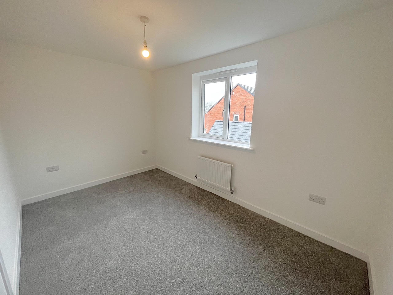 Fleckney, Leicester 2 Bed Terraced House, Gamble Avenue, LE8 To