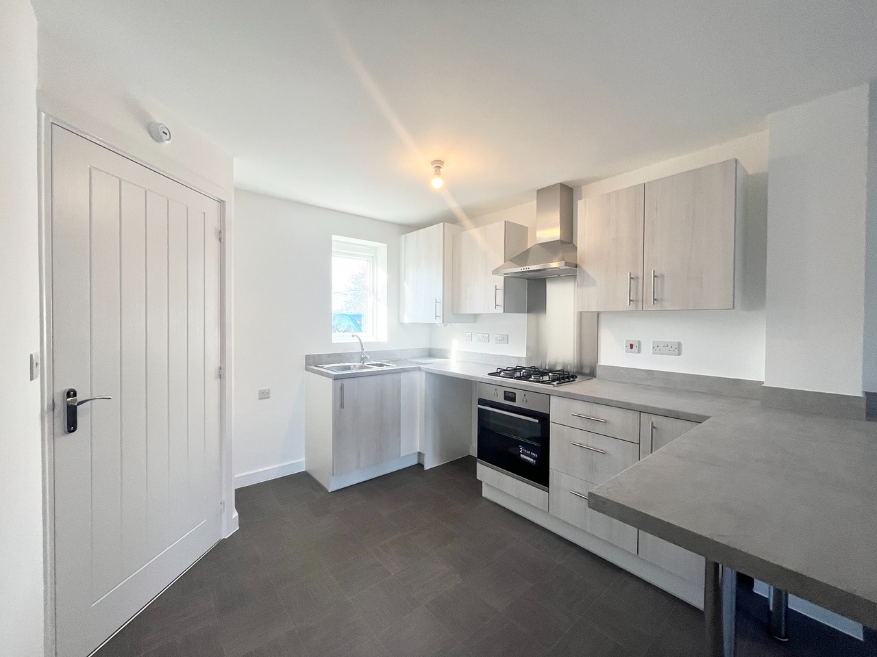 Fleckney, Leicester 2 Bed Terraced House, Gamble Avenue, LE8 To