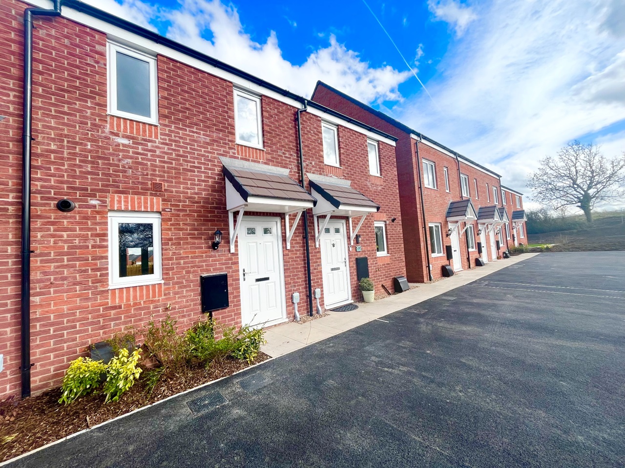 Fleckney, Leicester 2 Bed Terraced House, Gamble Avenue, LE8 To