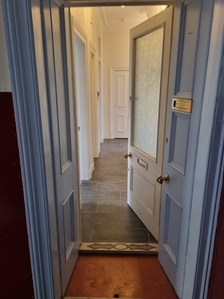 Glasgow 2 Bed Flat, Thornwood Avenue, G11 To Rent Now for £1,400.00 p/m