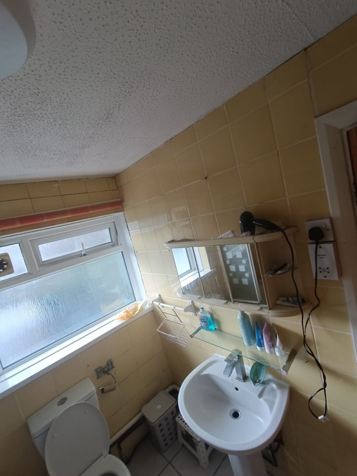 Penylan, Cardiff 4 Bed SemiDetached House, Llanedeyrn Road, CF23