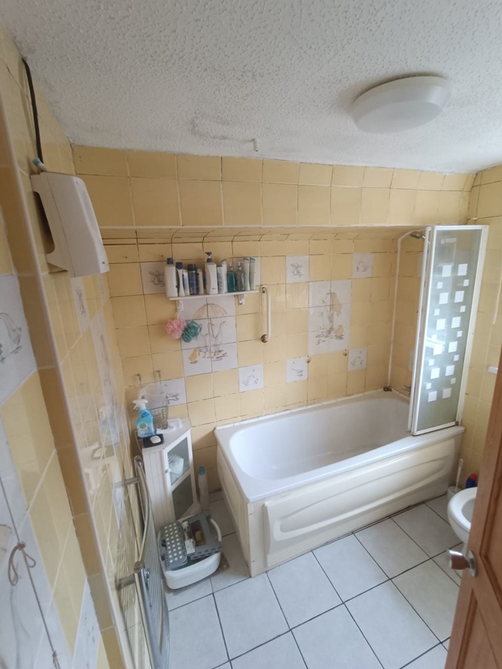 Penylan, Cardiff 4 Bed SemiDetached House, Llanedeyrn Road, CF23