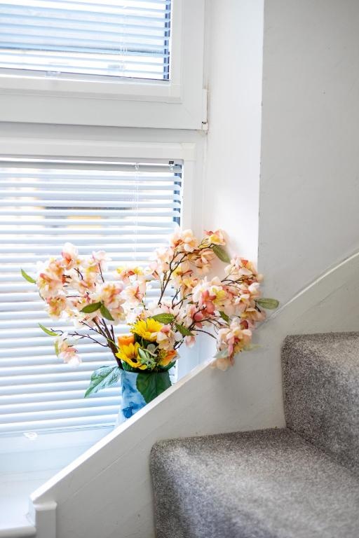 Wakefield 2 Bed Terraced House, Carnforth Avenue, WF1 To Rent Now