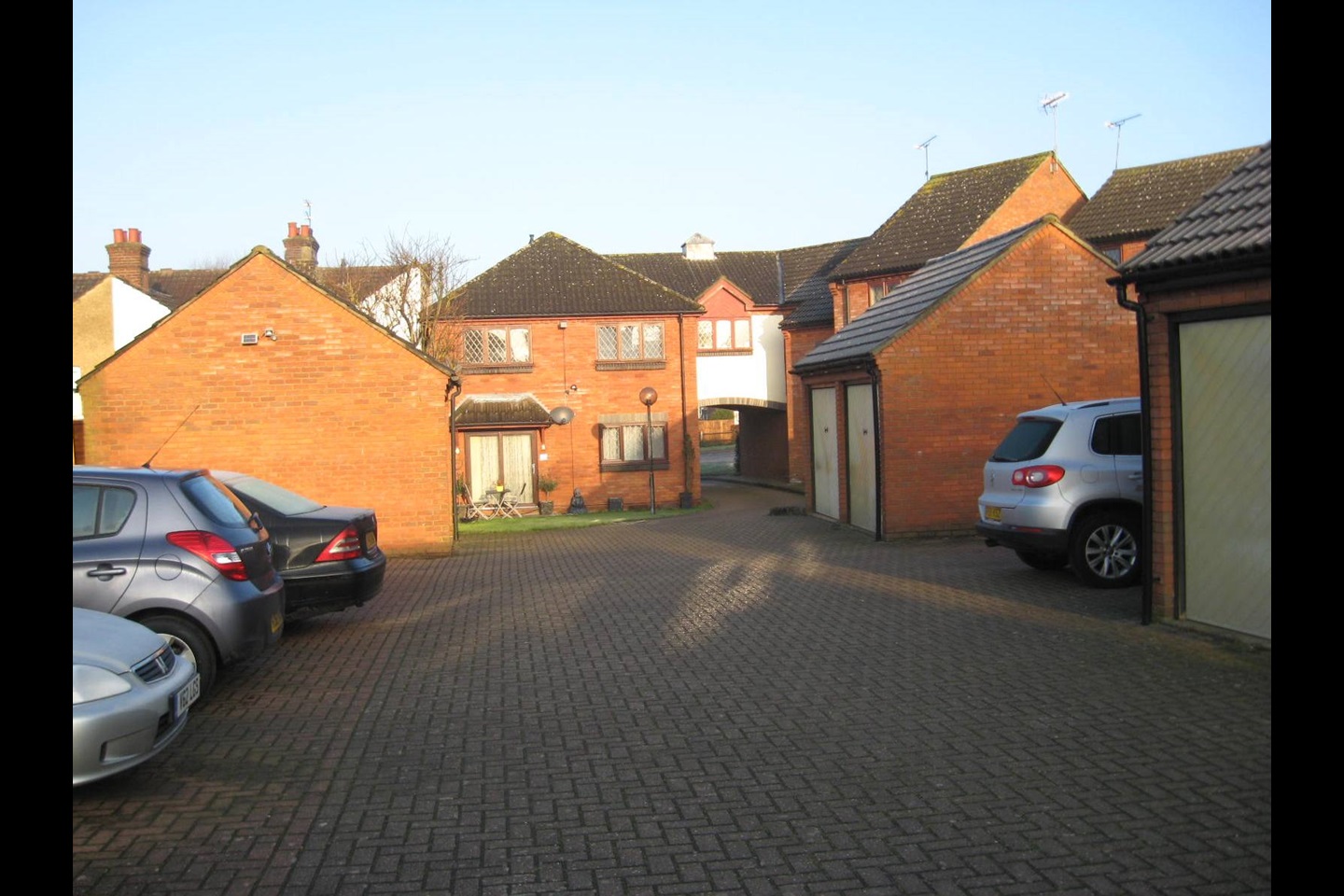 London Colney 1 Bed Flat, St Annes Road, AL2 To Rent Now for £945.