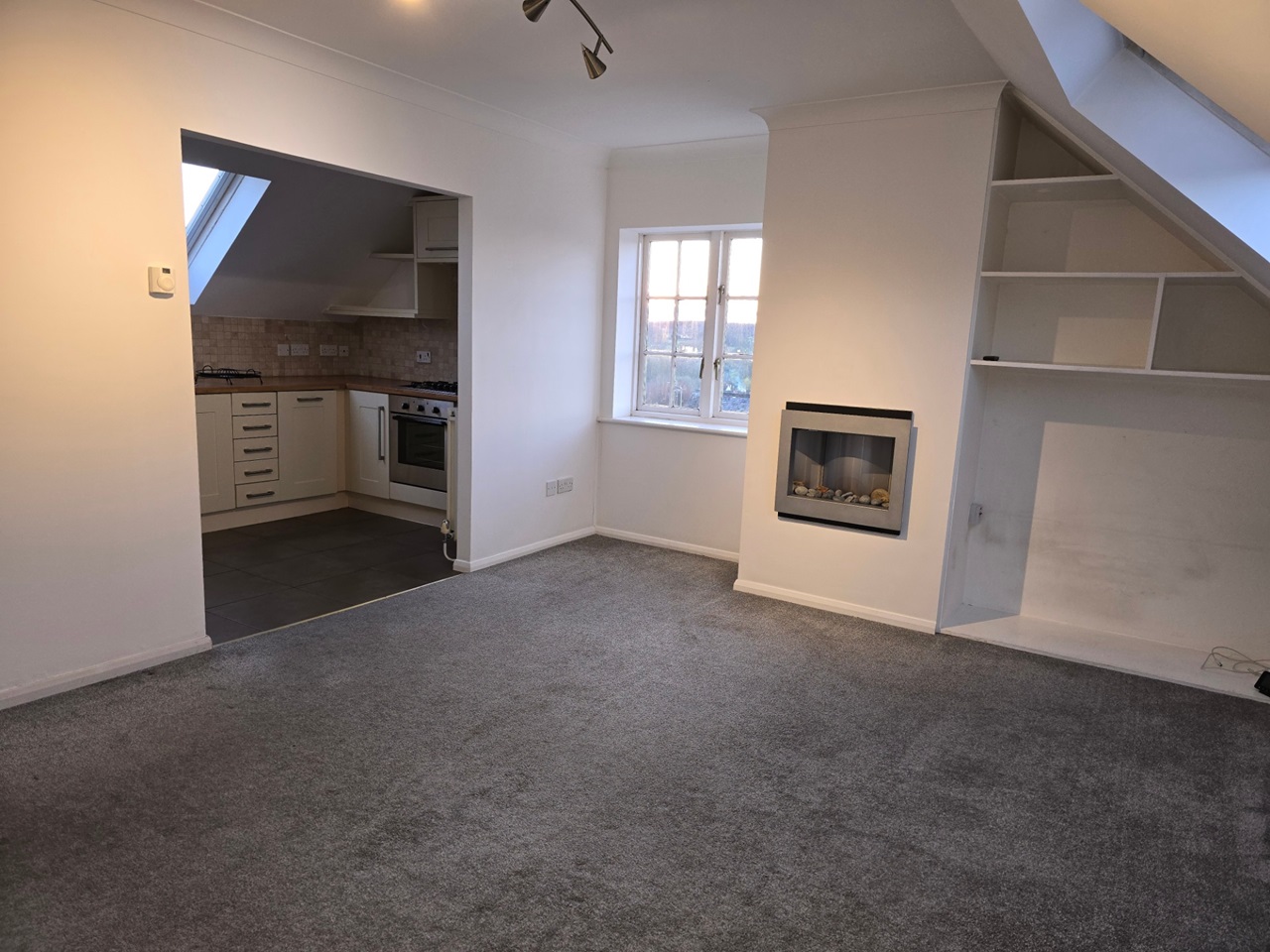 St. Albans 1 Bed Flat, Bowes Lyon Mews, AL3 To Rent Now for £1,250.