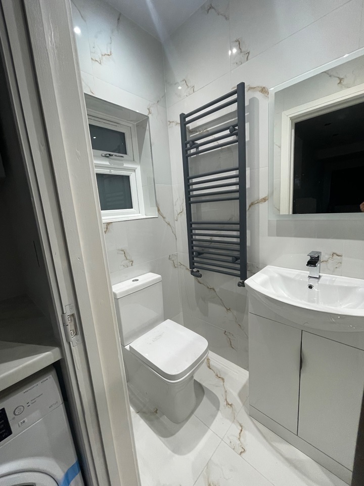 Ruislip Studio Flat, Chelston Road, HA4 To Rent Now for £900.00 p/m