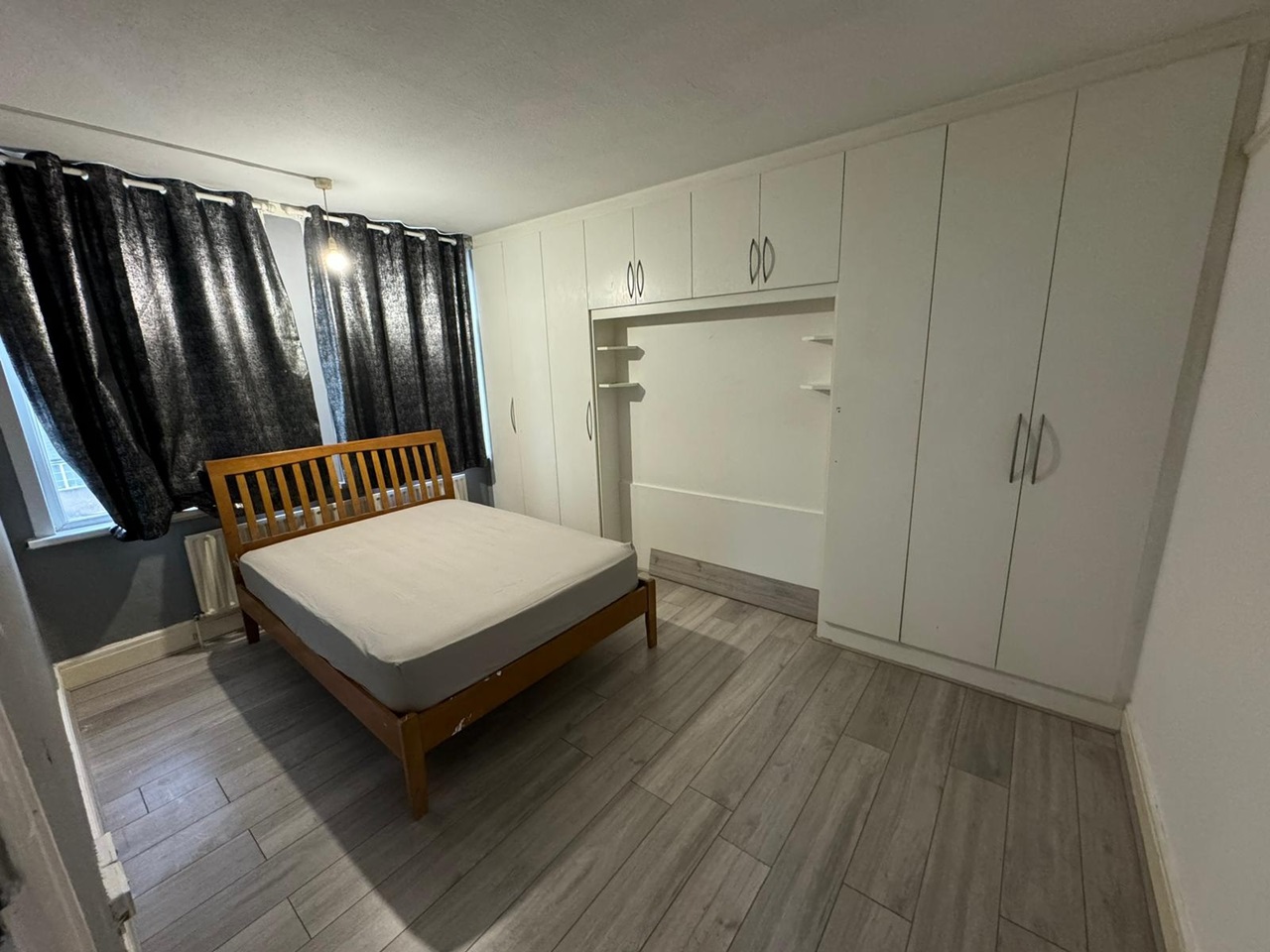 London Room in a Shared House, Pinner Green, HA5 To Rent Now for £