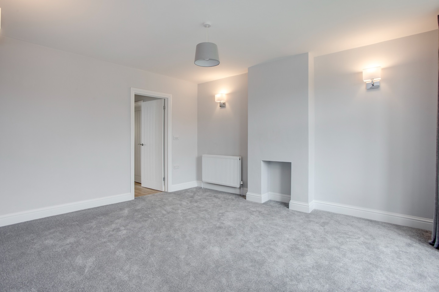 High 3 Bed SemiDetached House, Micklefield Road, HP13 To