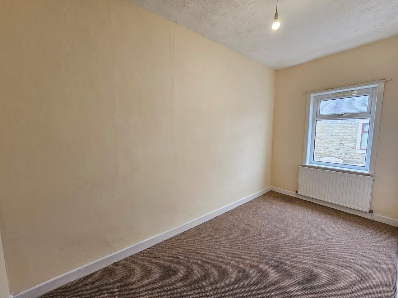 Rishton, Blackburn 3 Bed Terraced House, Burton Street, BB1 To Rent