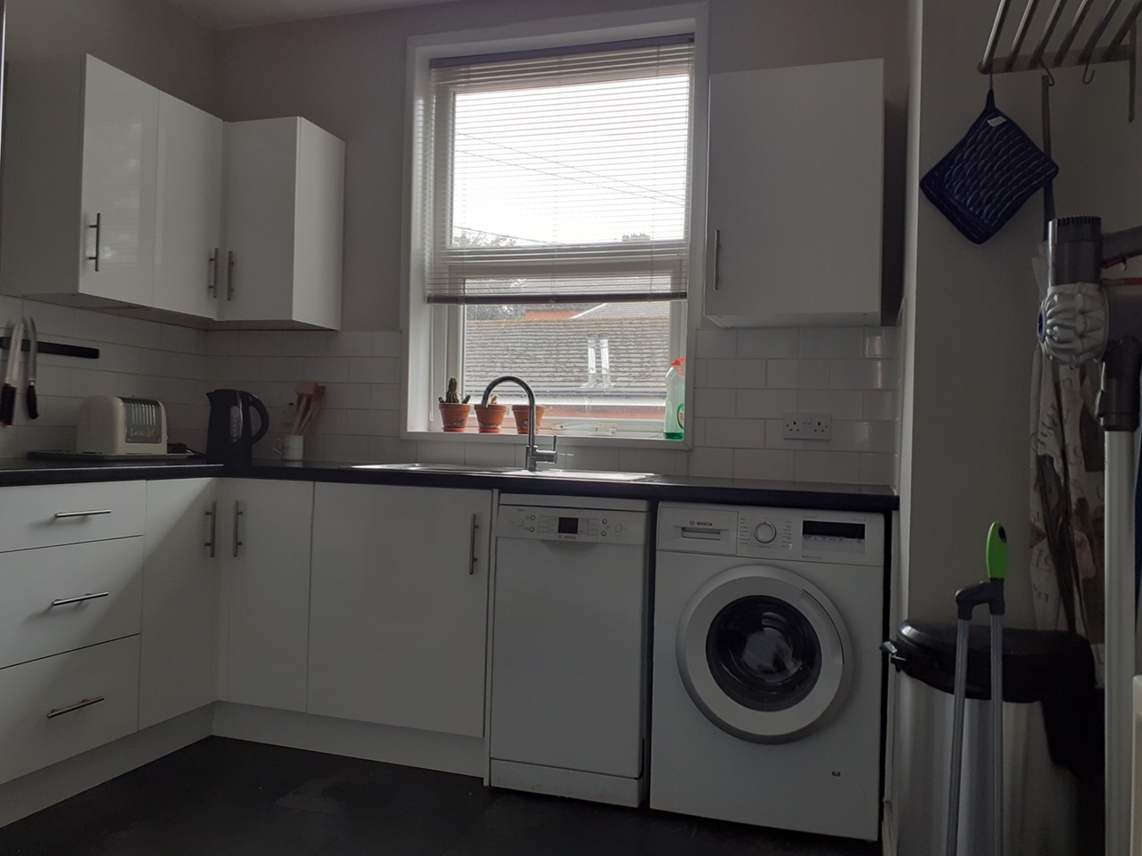 Manchester Room in a Shared House, Wilbraham Rd, M21 To Rent Now