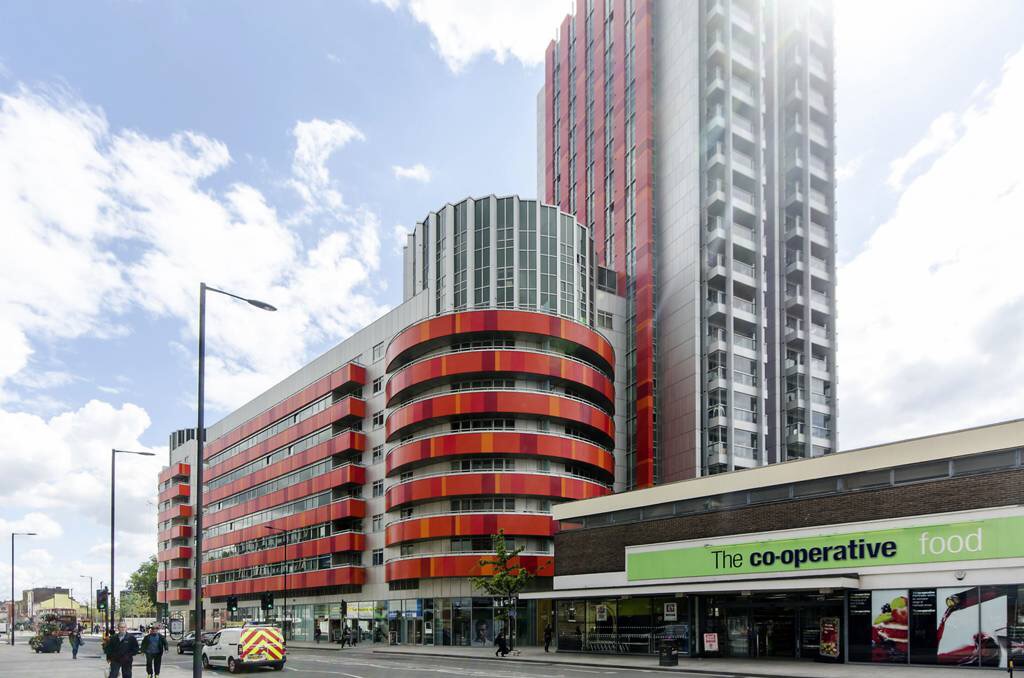 Canning Town 2 Bed Flat, Barking Road, E16 To Rent Now for £1,646.