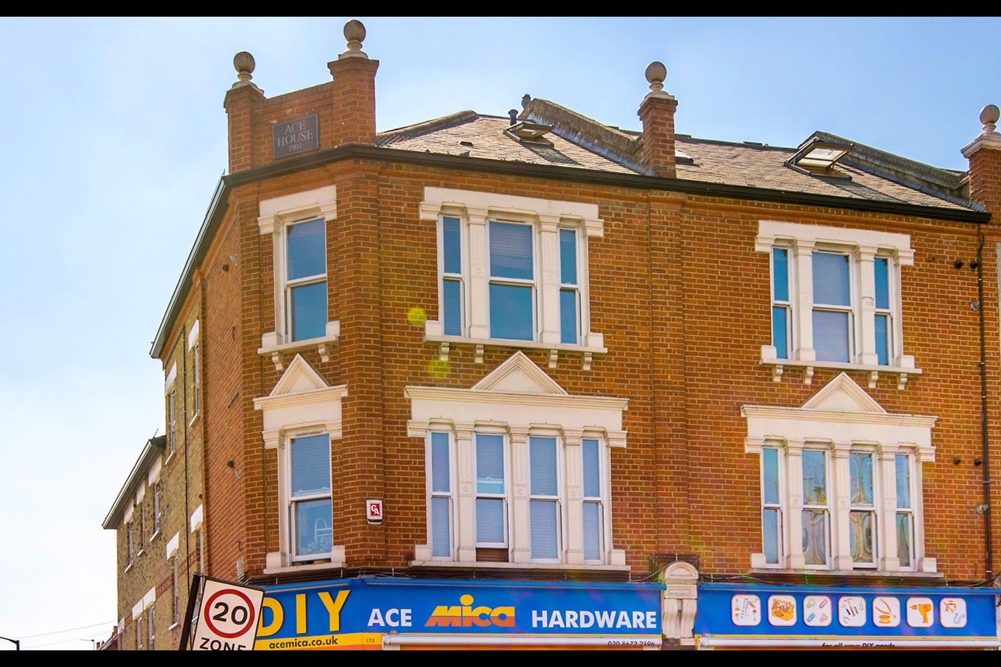 Tooting Broadway 1 Bed Flat, Mitcham Road, SW17 To Rent Now for £