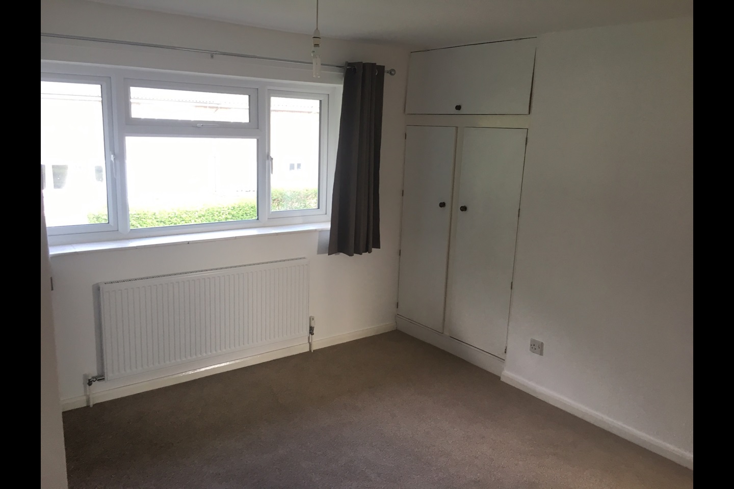 Crawley 4 Bed Terraced House, Crossways Close, RH10 To Rent Now for