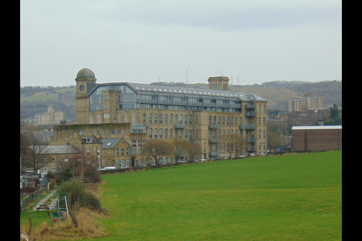 Elland 2 Bed Flat, Valley Mill, HX5 To Rent Now for £800.00 p/m