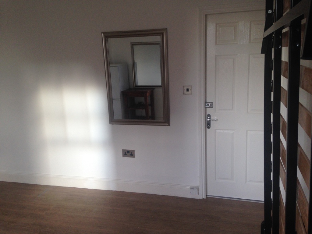 London Studio Flat, Hackney Road, E2 To Rent Now for £1,600.00 p/m