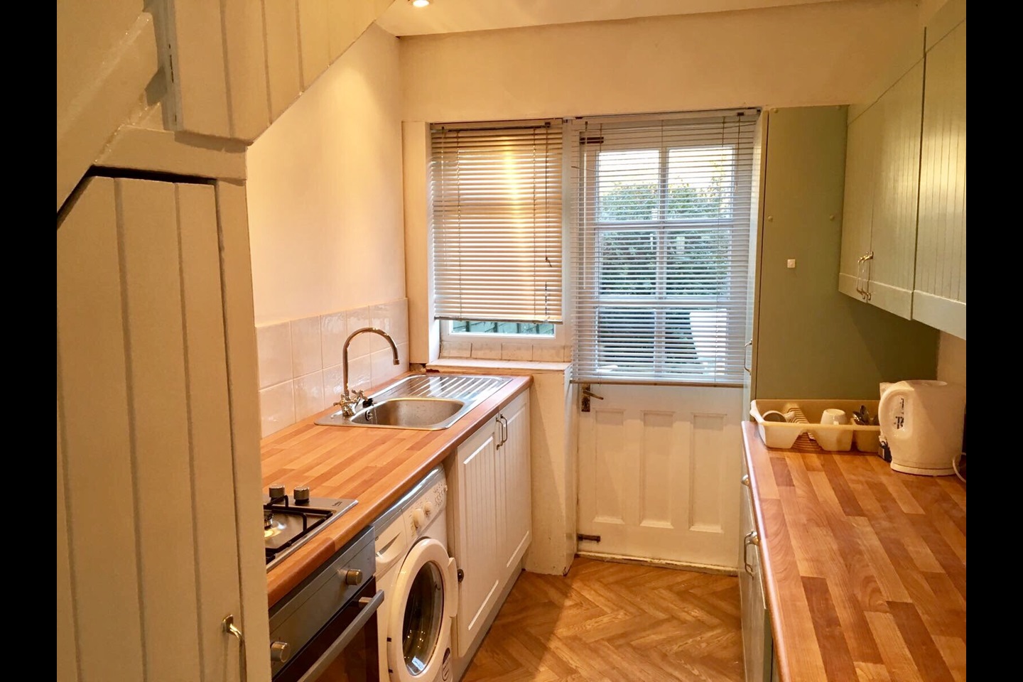 Plumstead 3 Bed Terraced House, Garland Road, SE18 To Rent Now for