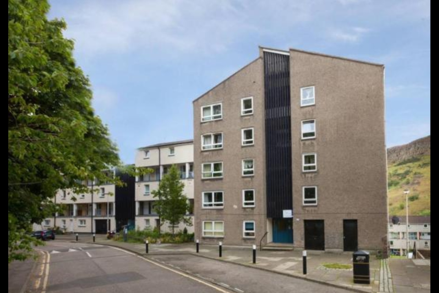 Edinburgh 1 Bed Flat, Viewcraig Gardens, EH8 To Rent Now for £750.