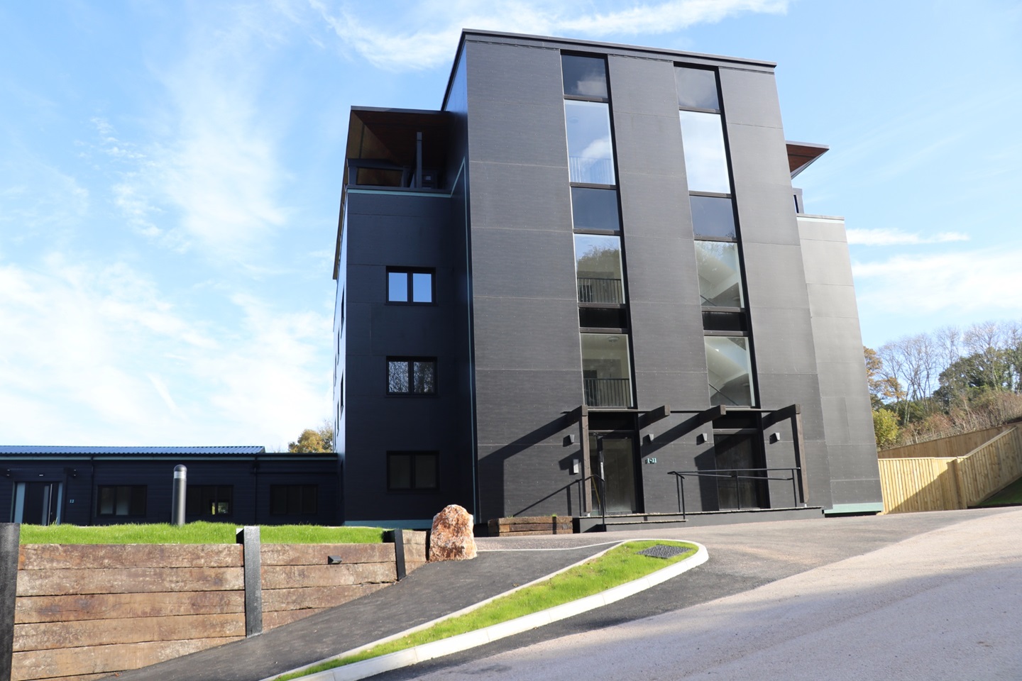 Newton Abbot 2 Bed Flat, Conitor House, TQ12 To Rent Now for £900.