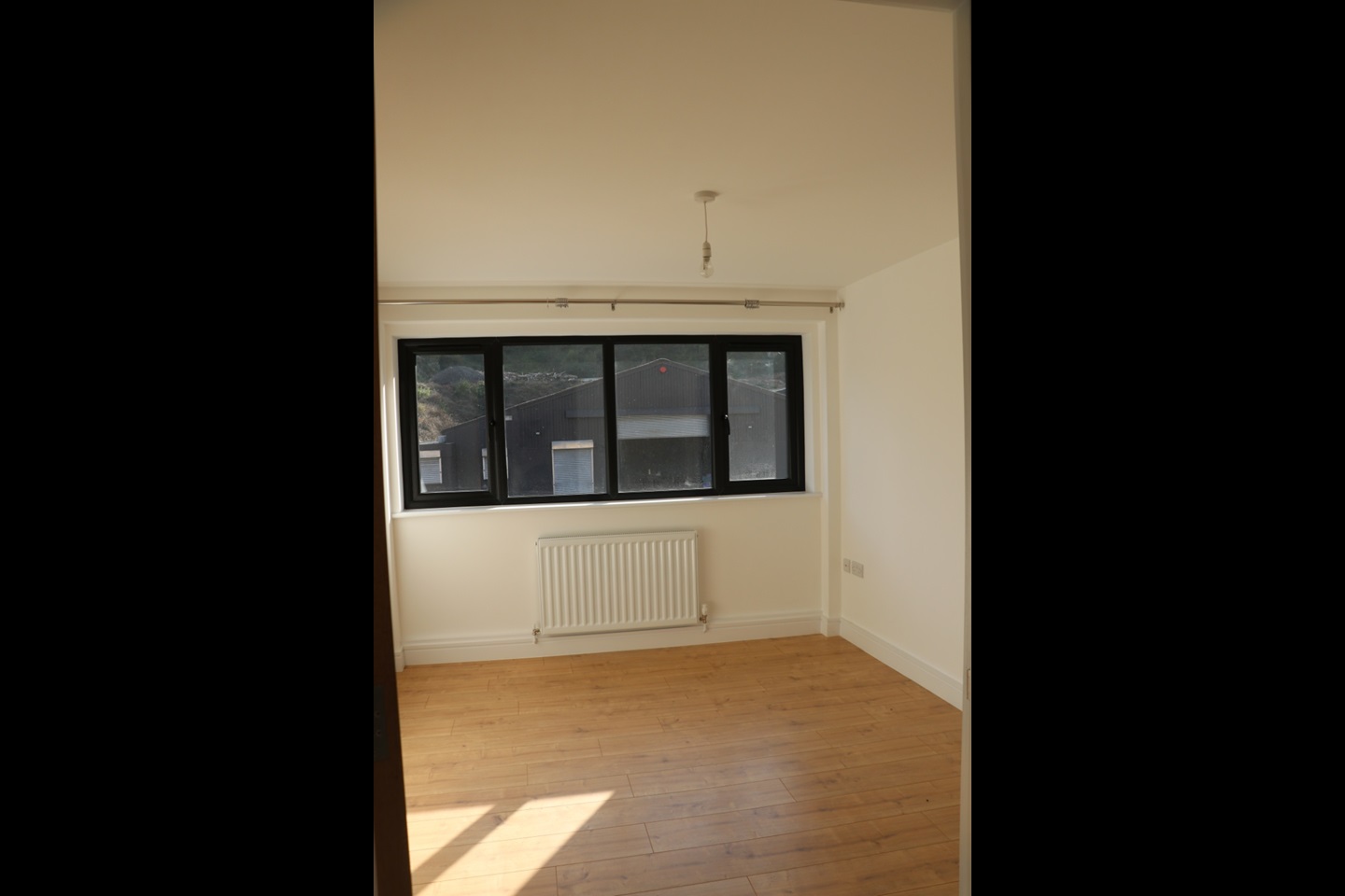 Newton Abbot 2 Bed Flat, Conitor House, TQ12 To Rent Now for £875.