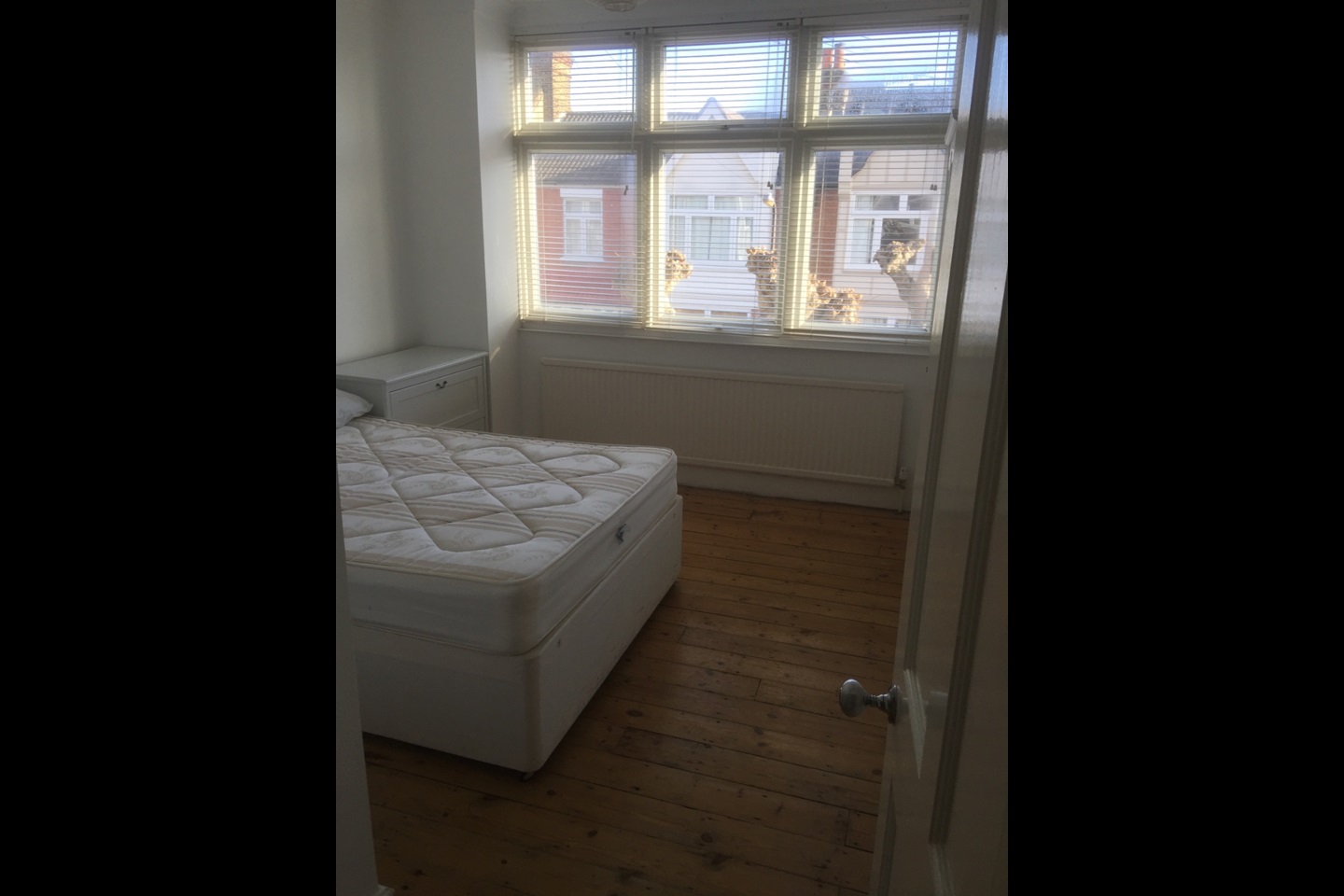 Wimbledon Room in a Shared House, Ethelbert Road, SW20 To Rent Now for £675.00 p/m