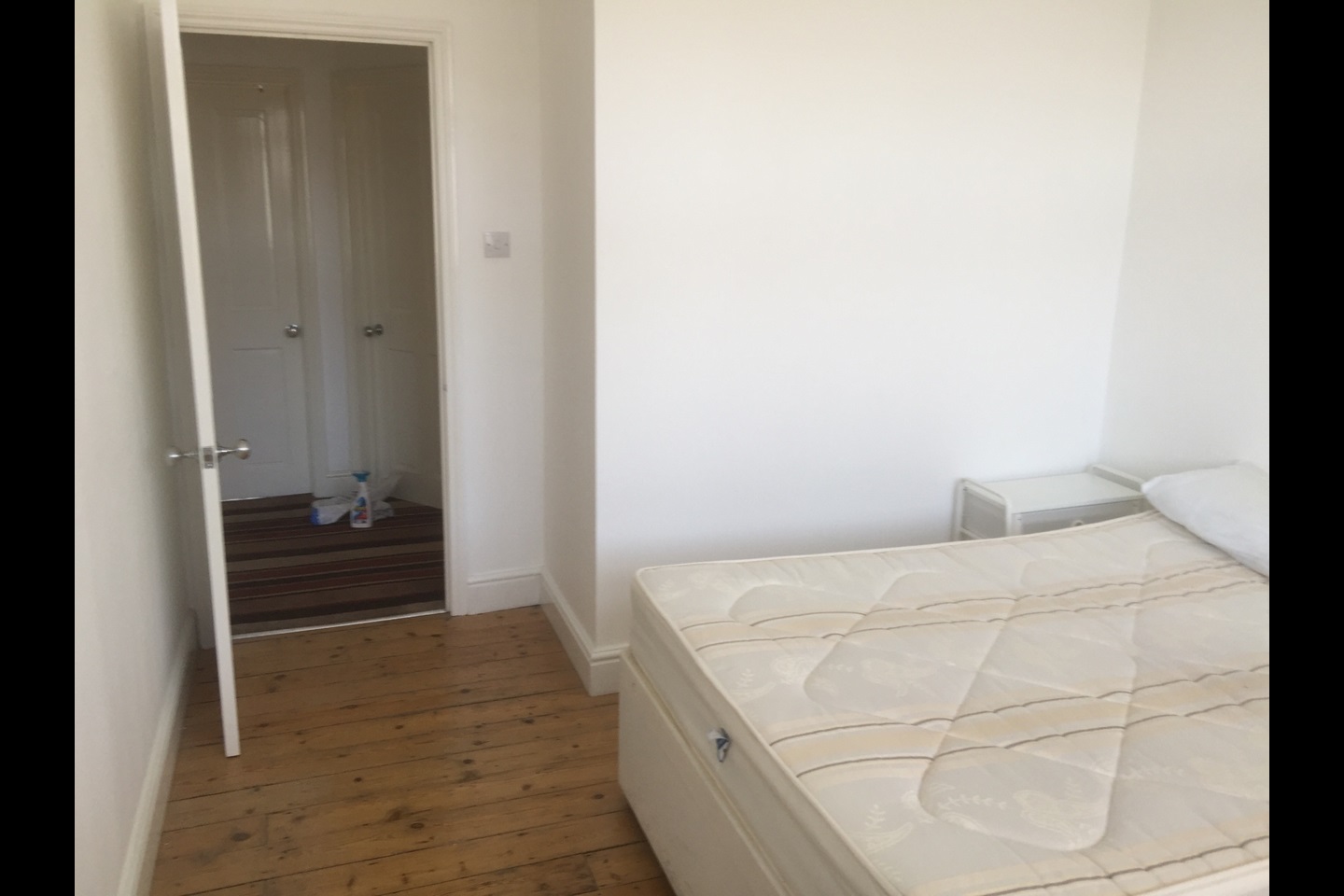 Wimbledon Room in a Shared House, Ethelbert Road, SW20 To Rent Now for £675.00 p/m