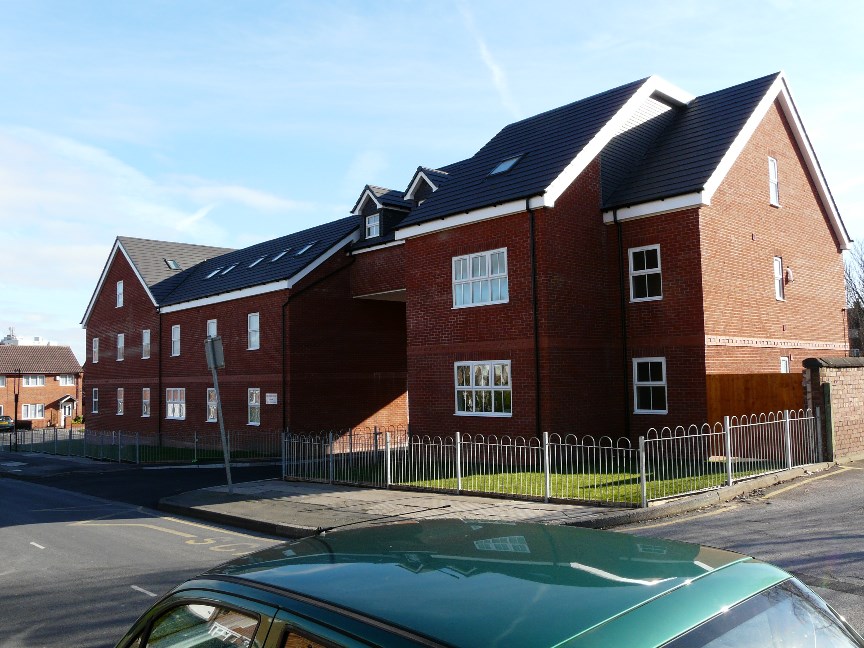 Merseyside 2 Bed Flat, Woodchurch, CH49 To Rent Now for £625.00 p/m