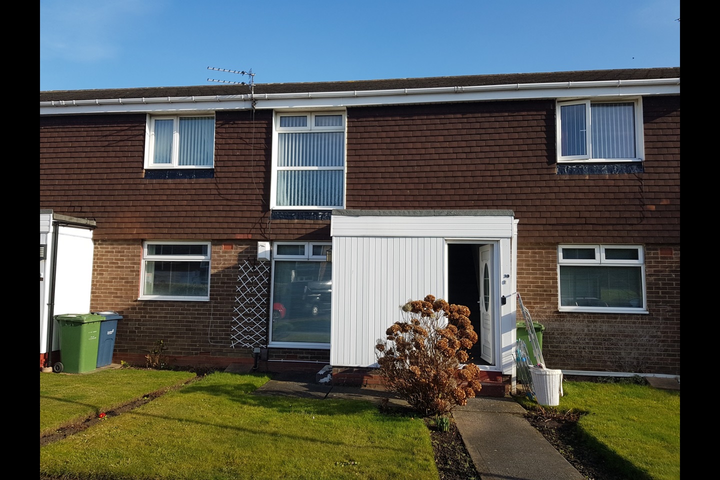 Sunderland 2 Bed Flat, Morval Close, SR3 To Rent Now for £500.00 p/m