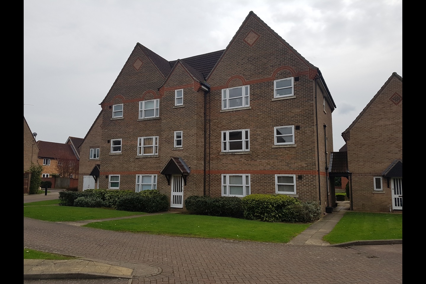 Harlow 2 Bed Flat, Church Langley, CM17 To Rent Now for £1,000.00 p/m