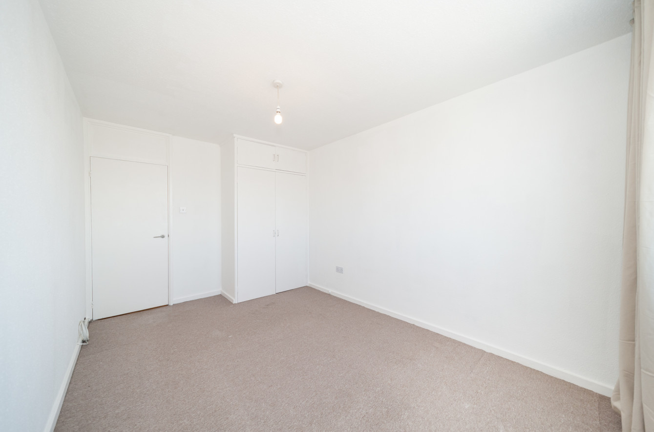 London 1 Bed Flat, Landmark Heights, E5 To Rent Now for £1,500.00 p/m
