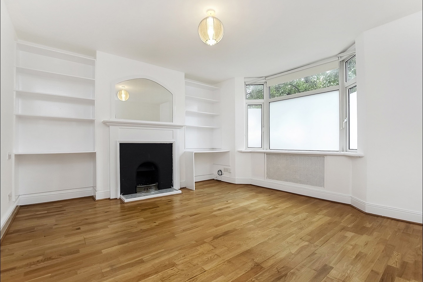 London 1 Bed Flat, Drayton Bridge Road, W7 To Rent Now for £1,500.