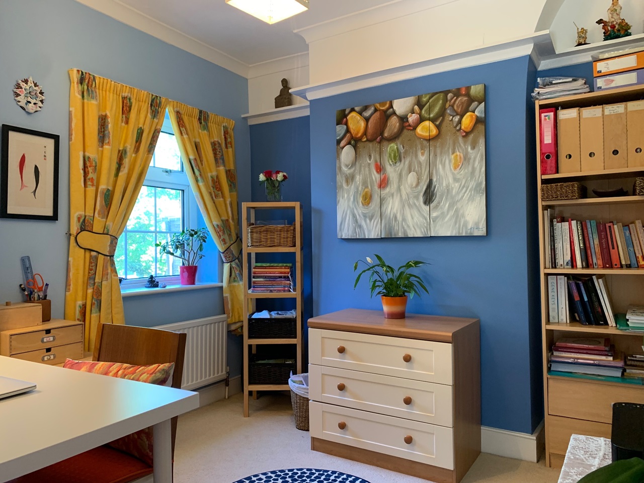 Elstree 3 Bed SemiDetached House, Rosenau Villas, WD6 To Rent Now