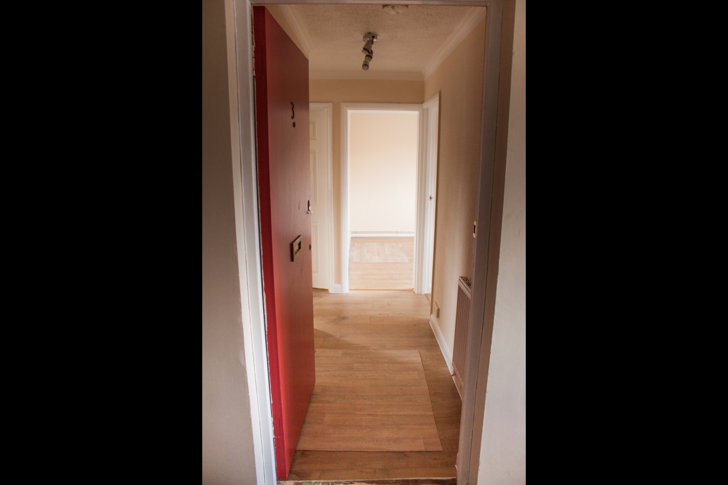 Hounslow 2 Bed Flat, Meadow Court, TW3 To Rent Now for £1,525.00 p/m