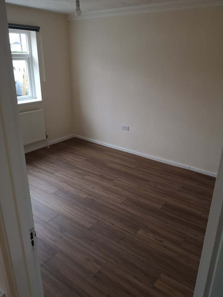 Chadwell Heath, Romford 5 Bed Terraced House, Hall Road, RM6 To